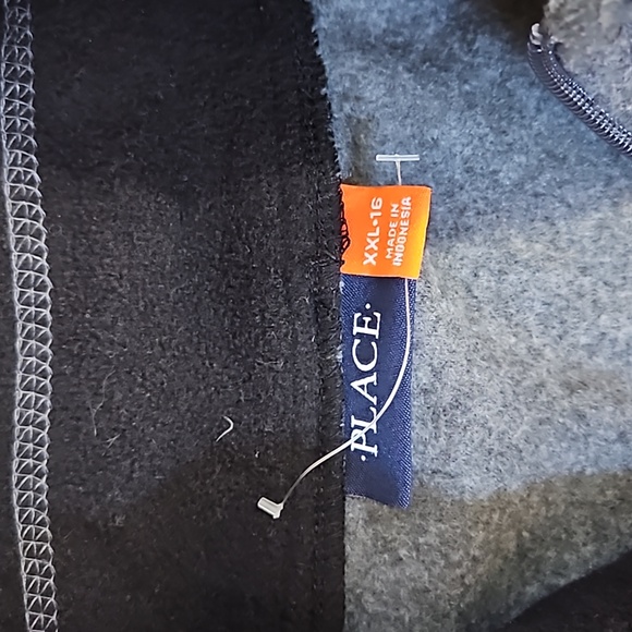 The Children’s Place Boys Half-Zip Fleece Pullover Size XXL 16 - Picture 3 of 4